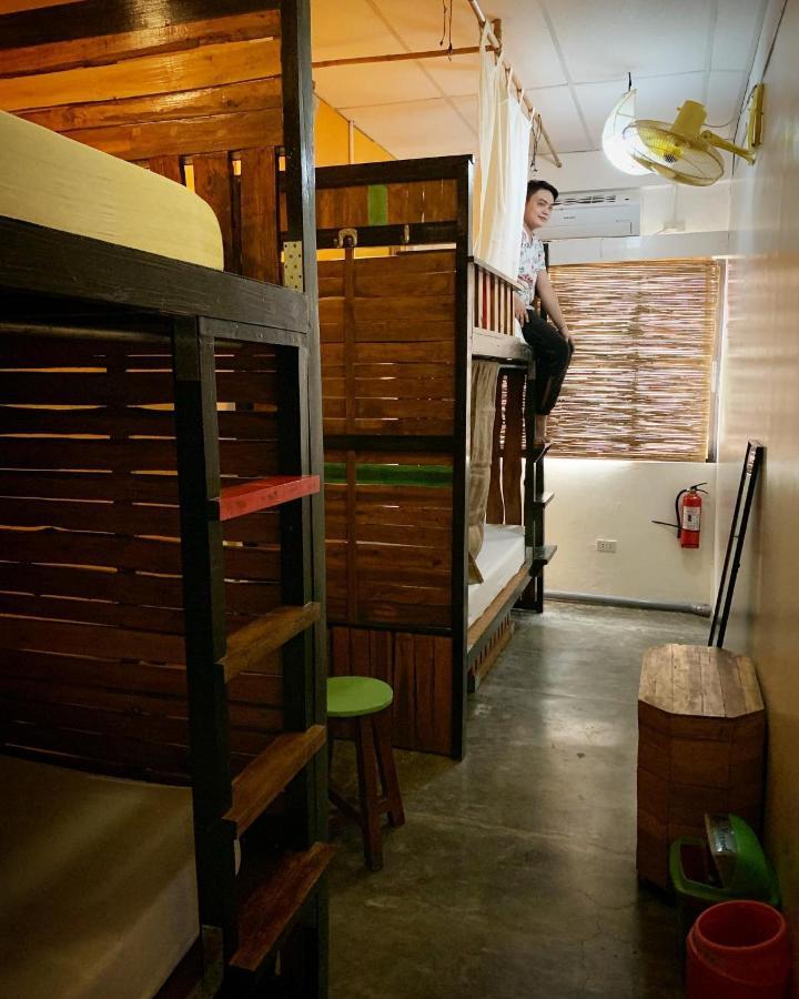 פנגלאו Moon Fools Hostel מראה חיצוני תמונה