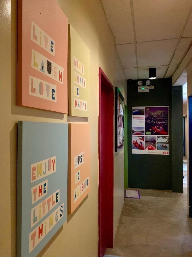פנגלאו Moon Fools Hostel מראה חיצוני תמונה